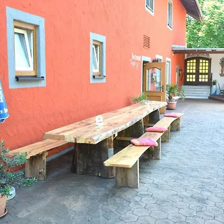 Landgasthof Zur Quelle 2*